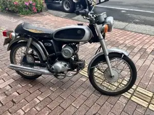 ヤマハ YB-1