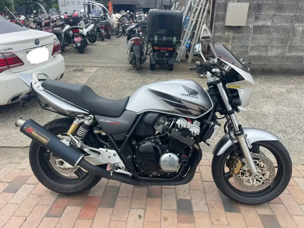 ホンダ CB400（シルバー）